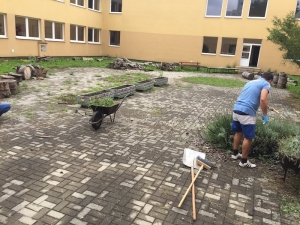 Zvyšovanie IKT zručností v školských záhradách - prolongácia projektu